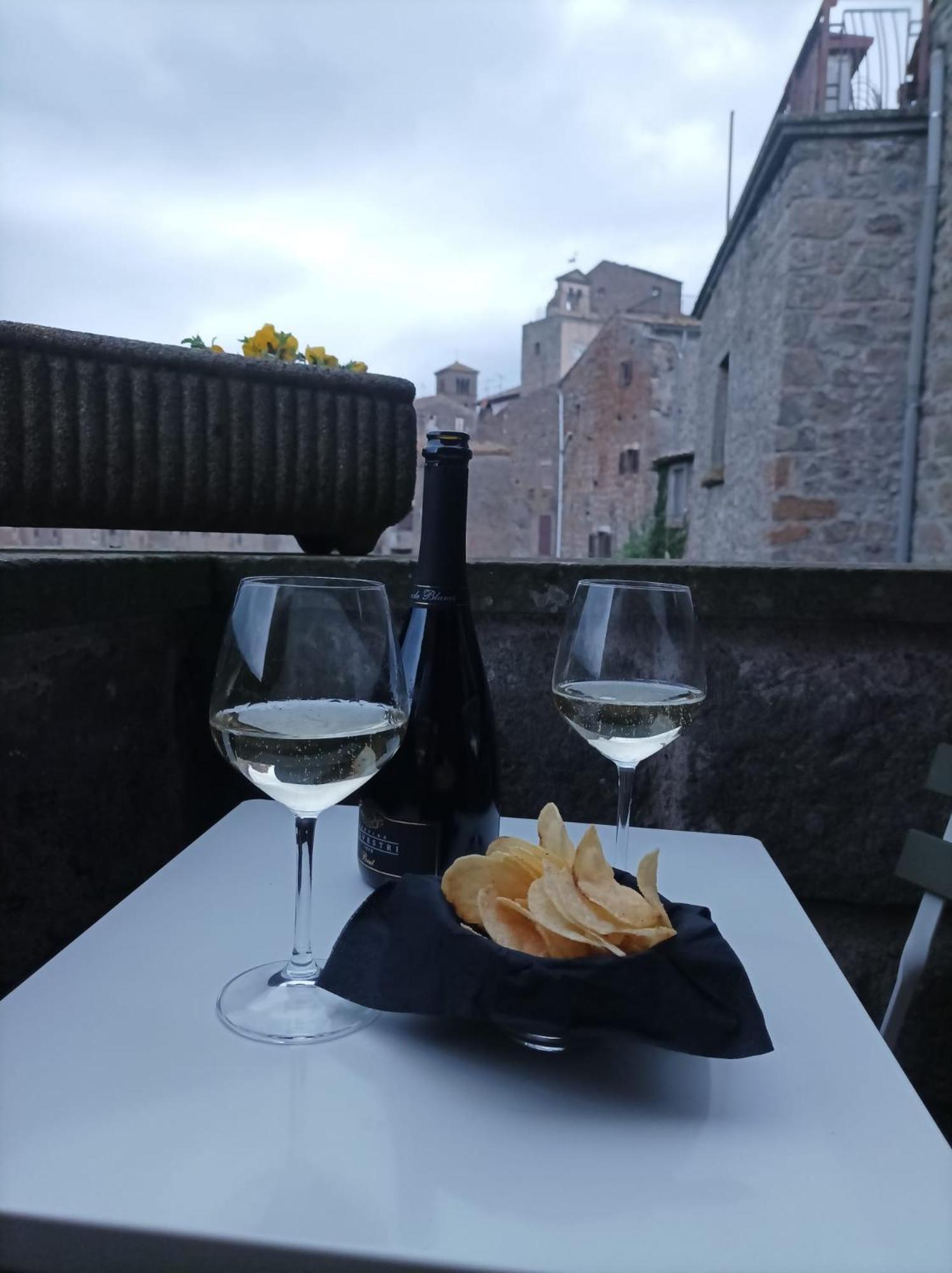 Sospesi Nel Borgo Vitorchiano Eksteriør bilde