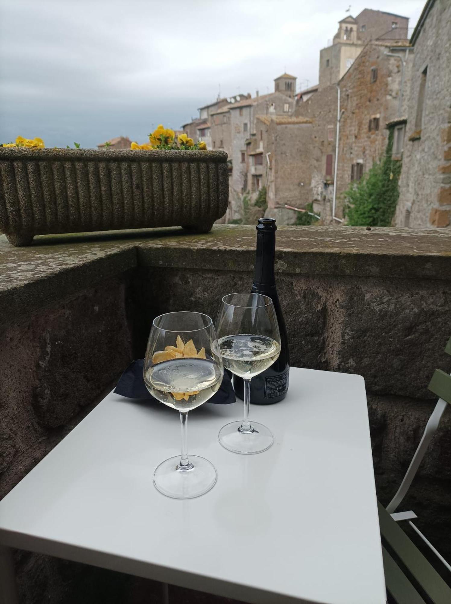 Sospesi Nel Borgo Vitorchiano Eksteriør bilde