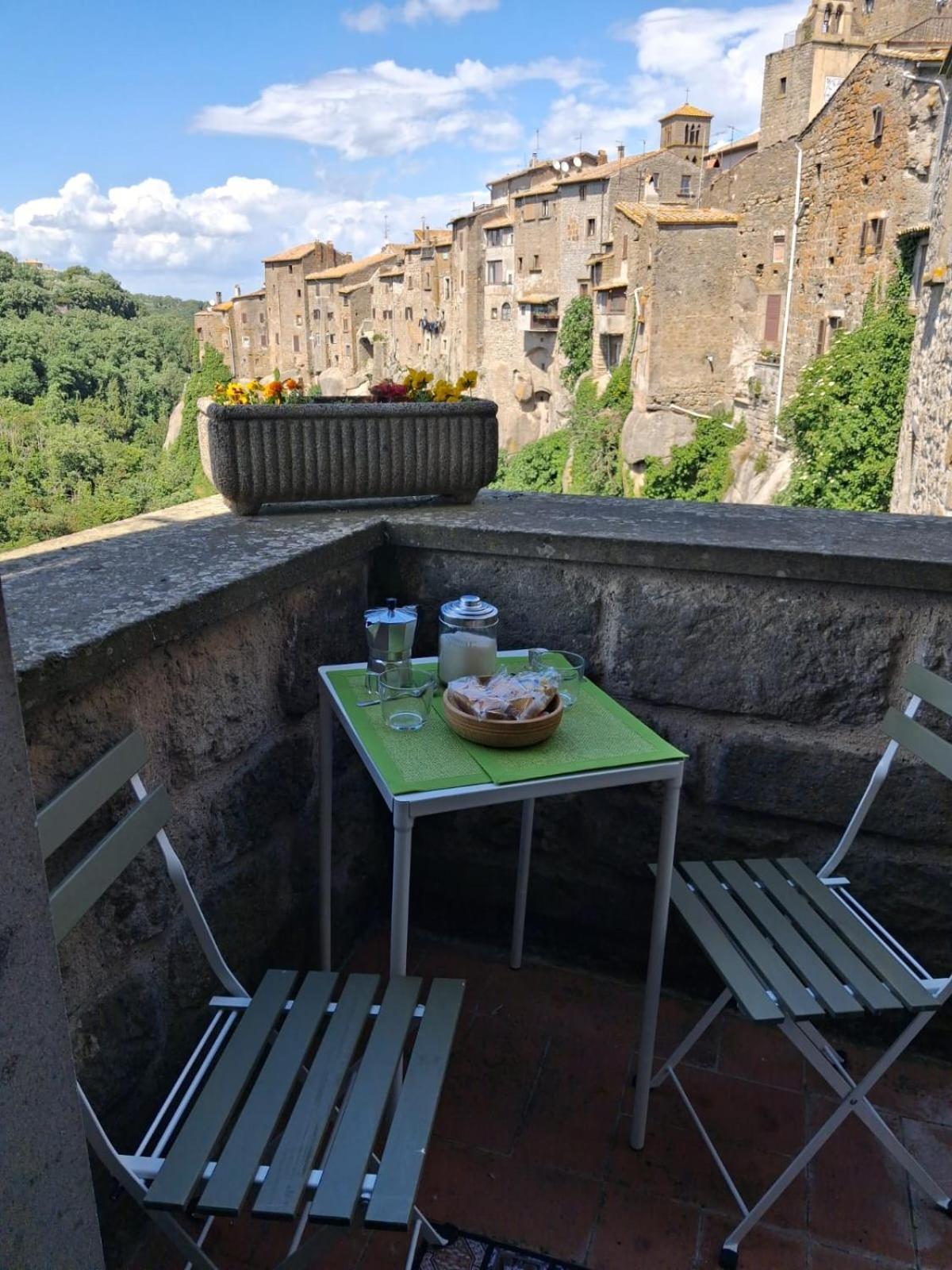 Sospesi Nel Borgo Vitorchiano Eksteriør bilde