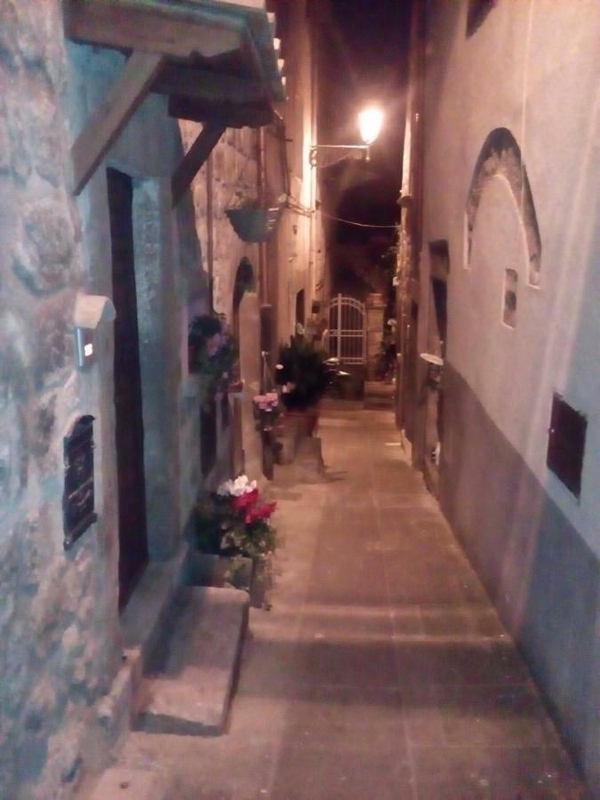 Sospesi Nel Borgo Vitorchiano Eksteriør bilde